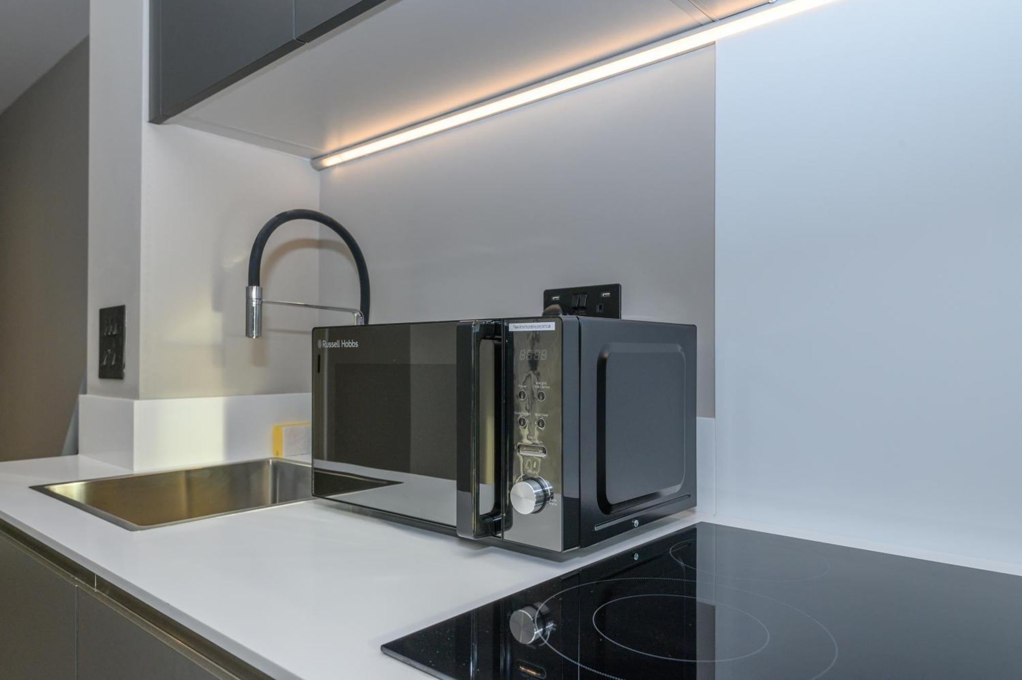 Superior 1 Bed Apartment By Leeds Train Staiton מראה חיצוני תמונה