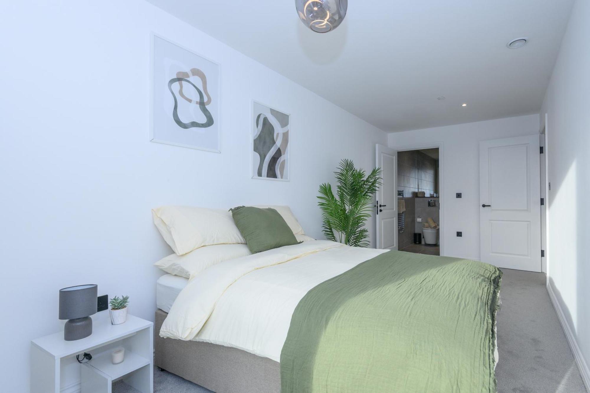 Superior 1 Bed Apartment By Leeds Train Staiton מראה חיצוני תמונה