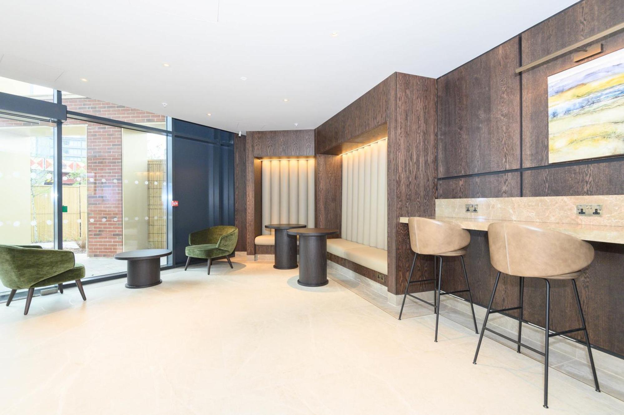 Superior 1 Bed Apartment By Leeds Train Staiton מראה חיצוני תמונה